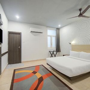 Hotel Everest